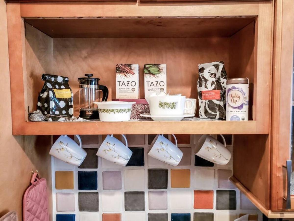 Retro Retreat In Dtsp - Explore The Downtown Area St. Petersburg Ngoại thất bức ảnh