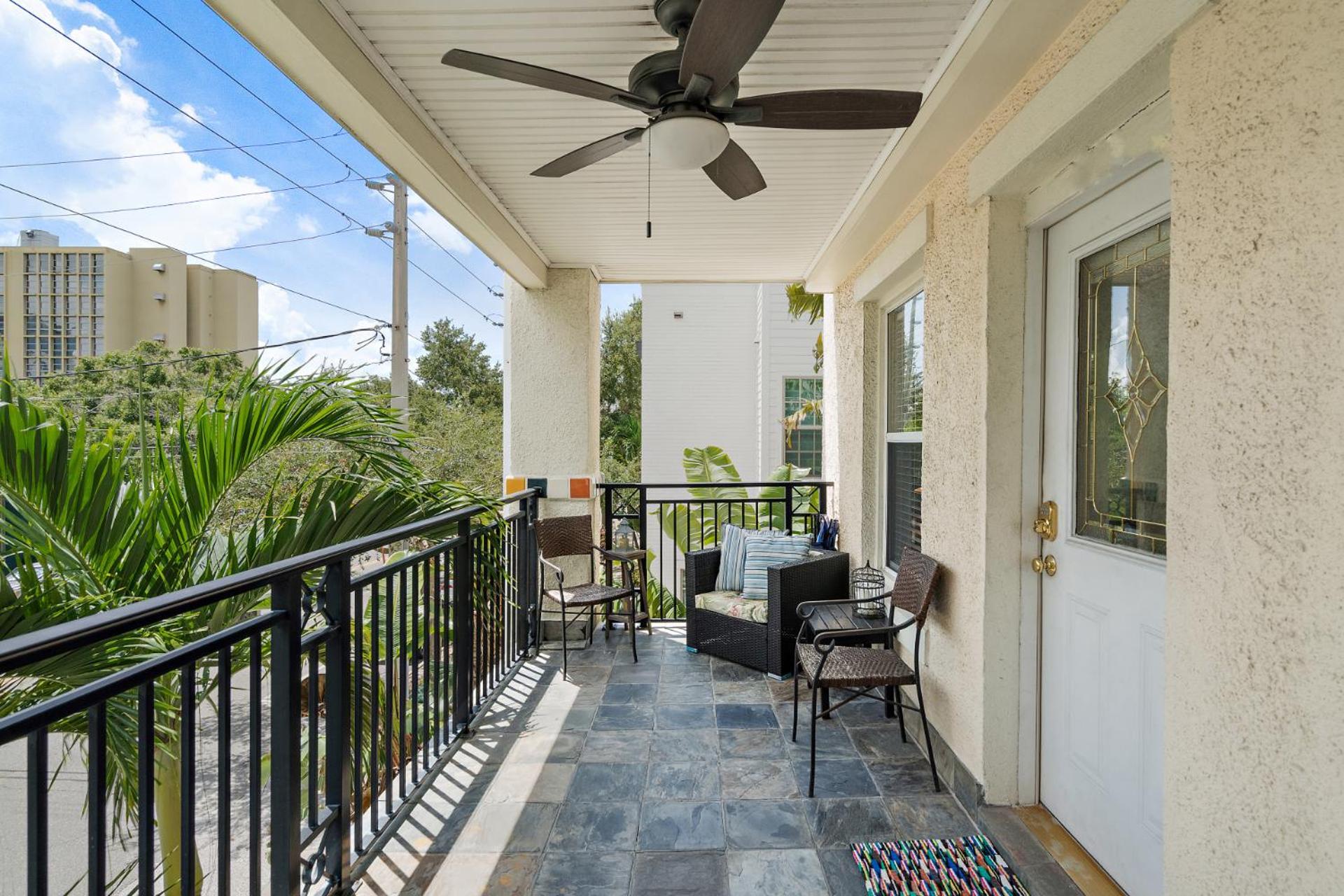 Retro Retreat In Dtsp - Explore The Downtown Area St. Petersburg Ngoại thất bức ảnh