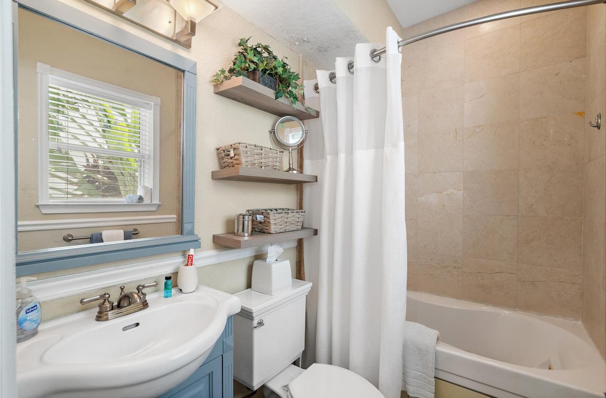 Retro Retreat In Dtsp - Explore The Downtown Area St. Petersburg Ngoại thất bức ảnh