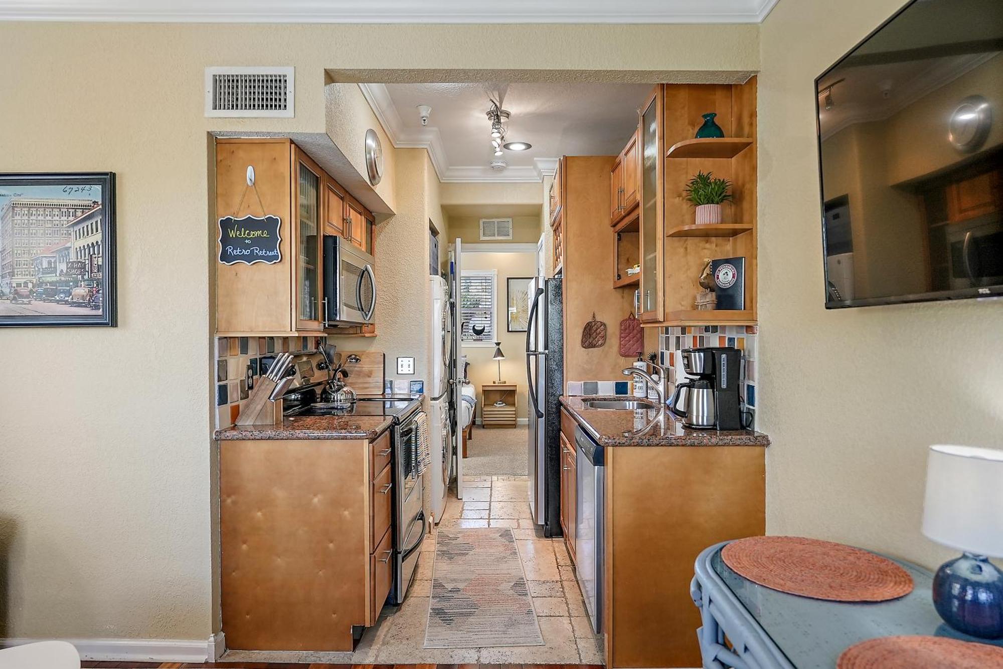 Retro Retreat In Dtsp - Explore The Downtown Area St. Petersburg Ngoại thất bức ảnh